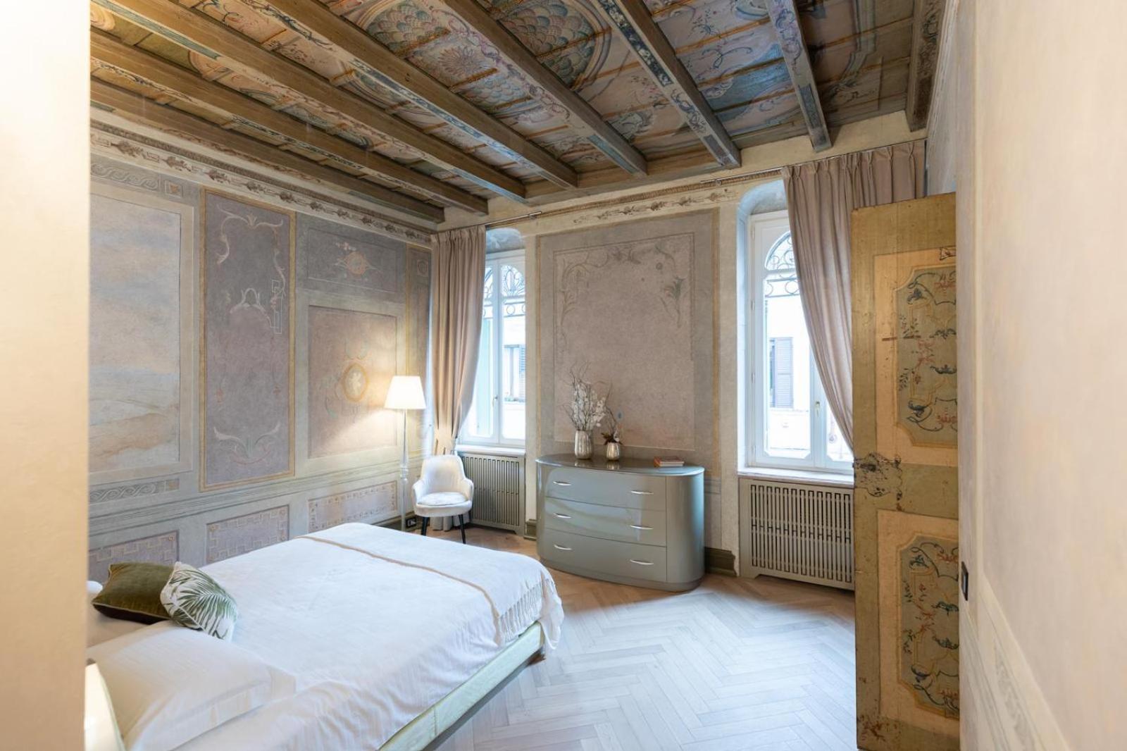 Palazzo Reggiani - Maria Callas Apartment *