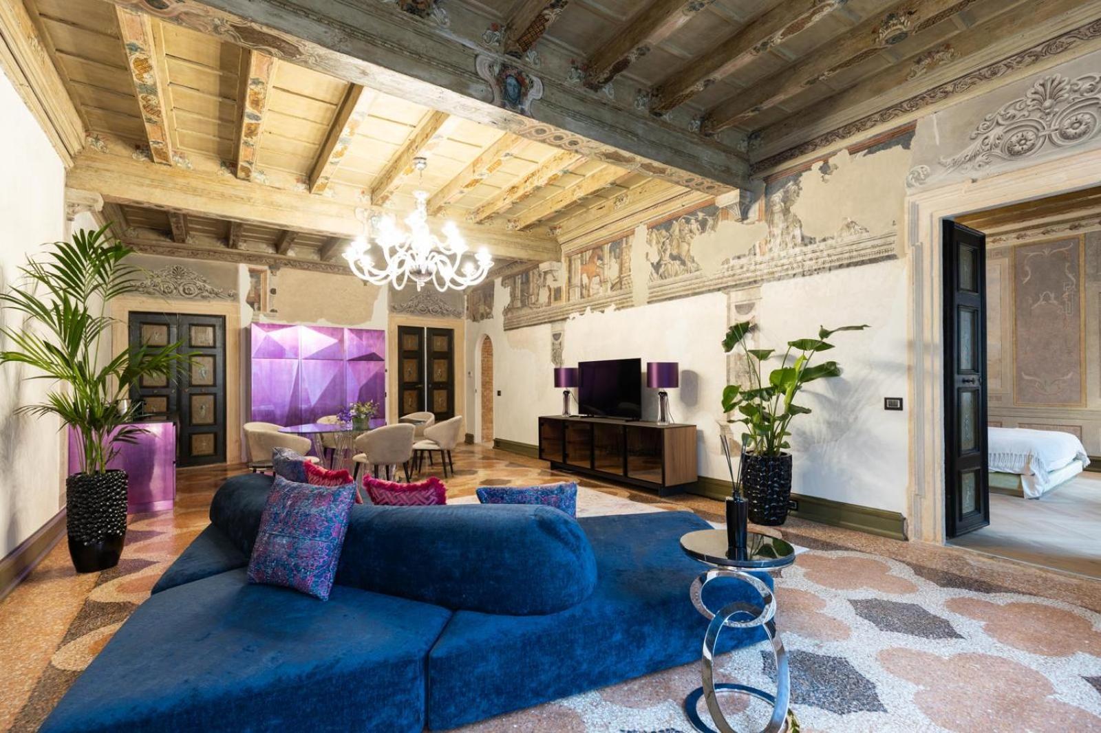 Palazzo Reggiani - Maria Callas Apartment *